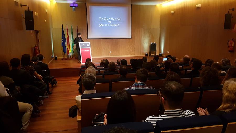 SUR y La Caixa reconocen a cinco entidades por su compromiso con los más desfavorecidos: Fundación Secretariado Gitano, Prodiversa, Altamar, Comedor Santo Domingo y Autismo Málaga