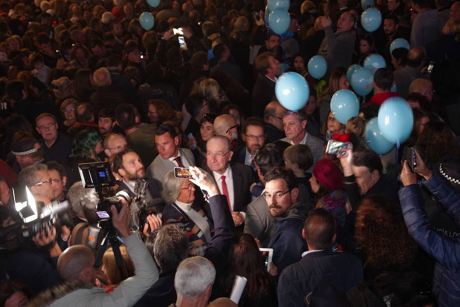 Las zonas emblemáticas de la ciudad se han iluminado este año con 2.062.104 puntos de luz leds de energía eficiente, una cifra algo superior a la del año pasado 