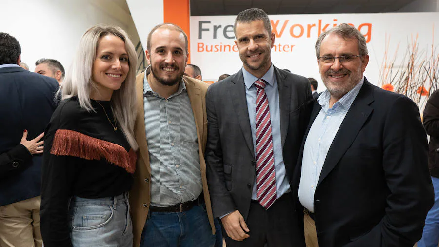 Freeworking celebra su presentación en sociedad. En la foto, Paula Parrado, Carlos Torres, Francisco Domínguez y Carlos Torres.