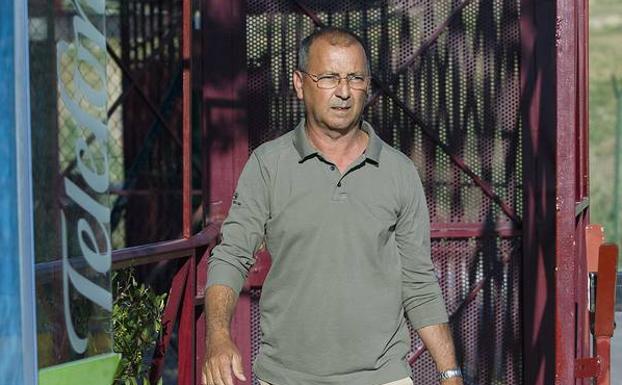 El Supremo reduce a tres años y medio la condena contra el exalcalde de Casares Juan Sánchez