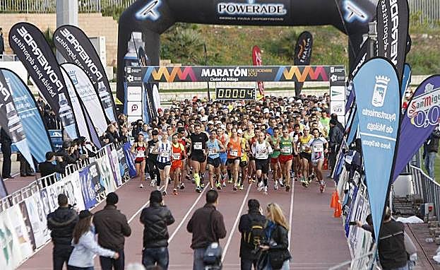 La salida de la edición de 2012 del Maratón de Málaga. 