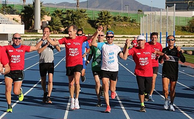 Zurich Maratón Málaga 2018 | El Maratón de Málaga calienta motores de la mano de Abel Antón y Martín Fiz