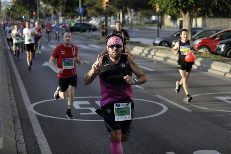 Unos 5.000 corredores participan en la novena edición de esta competición que este año tiene como novedad una prueba de 21 kilómetros