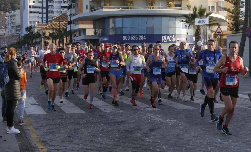 Unos 5.000 corredores participan en la novena edición de esta competición que este año tiene como novedad una prueba de 21 kilómetros