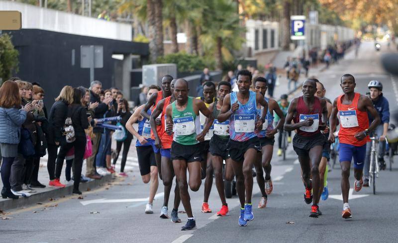 Unos 5.000 corredores participan en la novena edición de esta competición que este año tiene como novedad una prueba de 21 kilómetros