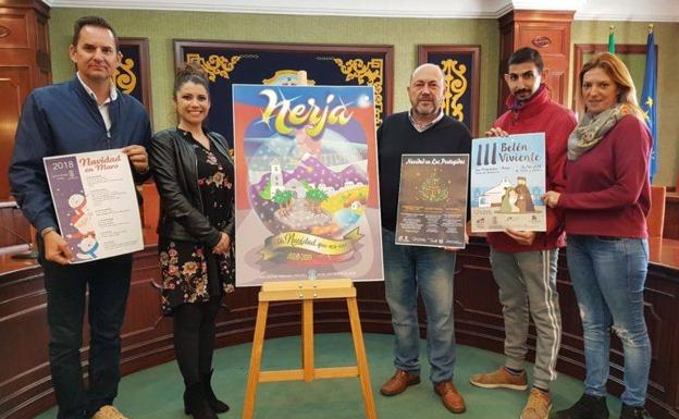 Acto de presentación de la programación navideña en la localidad del Balcón de Europa.