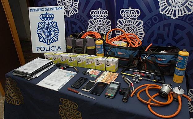 Efectos intervenidos durante la operación policial.