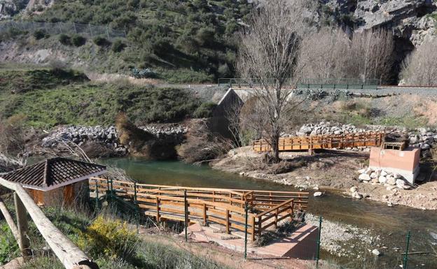 El último puente costó 200.000 euros de Diputación y se inauguró en diciembre de 2017. 