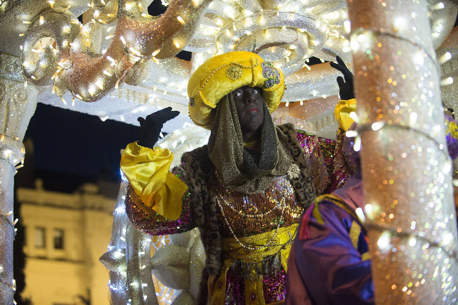 Fotos: Las mejores imágenes de la Cabalgata de los Reyes Magos de Málaga 2019