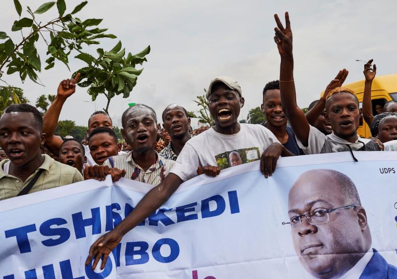 Horas antes del anuncio de la victoria del opositor Félix Tshisekedi, grupos de activistas animaron a tomar las calles ante el temor de una falta de «verdad» en las urnas