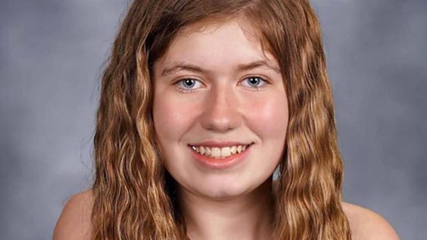 Hallan con vida a una adolescente americana desaparecida desde el asesinato de sus padres en octubre