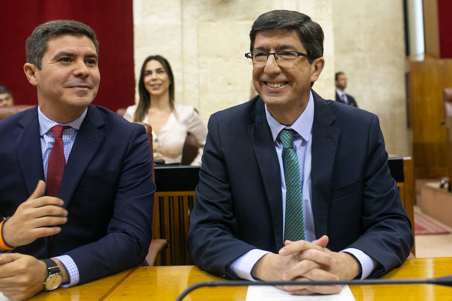 El líder de Ciudadanos, Juan Marín, al inicio del debate de investidura.