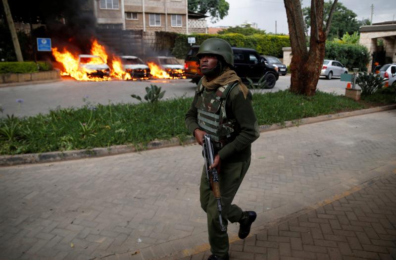 El ataque contra un hotel de lujo en Nairobi, producido este martes, ha dejado al menos 5 muertos y 30 heridos