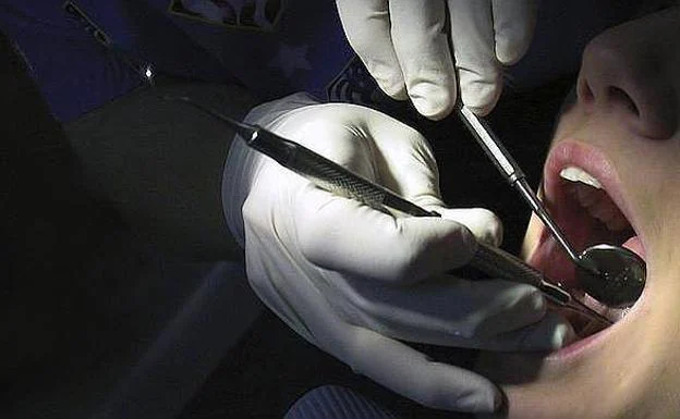 Condenado un odontólogo de Marbella a indemnizar con 72.000 euros a una paciente 