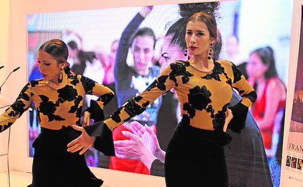 El flamenco también fue protagonista ayer en Fitur. 