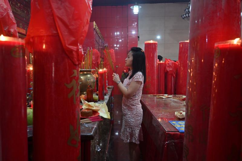 Las celebraciones y pasacalles inundaron las calles de diversos lugares de Asia, como Birmania, Tailandia o la misma China