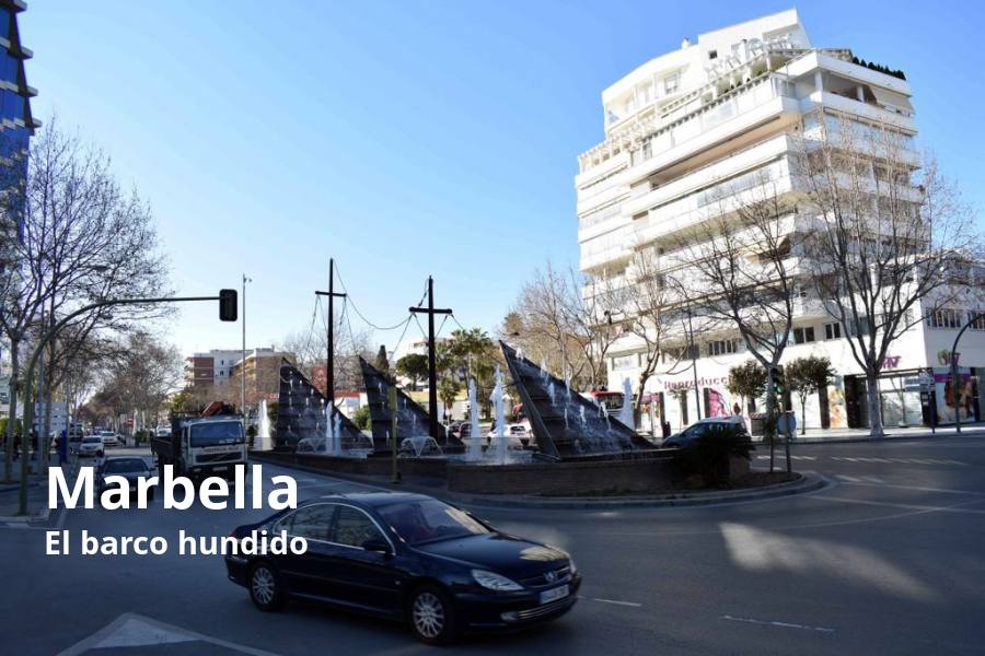 Un rinoceronte, una familia de elefantes, una pirámide, estructuras metálicas de lo más diverso y hasta un homenaje al Seat 600. Estas son algunas de las rotondas más singulares y extravagantes que pueden encontrarse en la provincia de Málaga