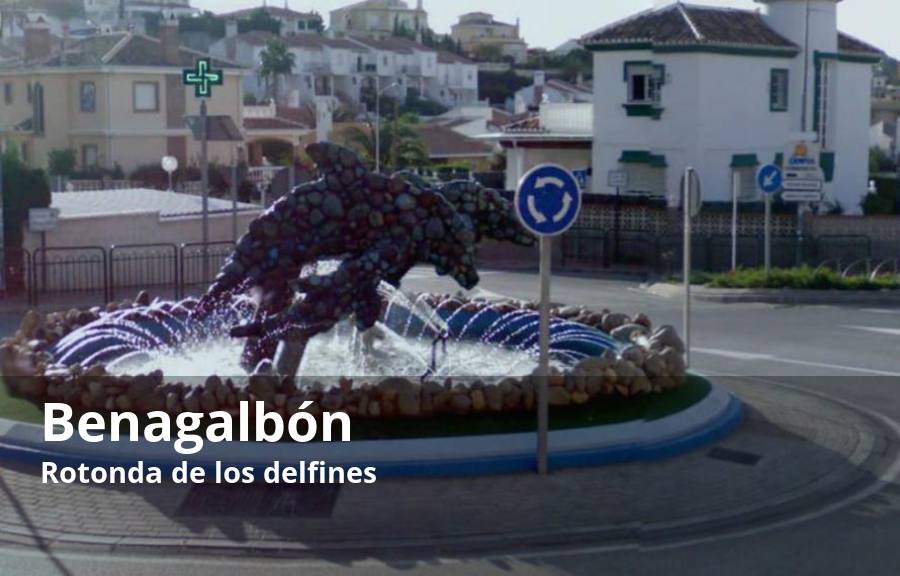 Un rinoceronte, una familia de elefantes, una pirámide, estructuras metálicas de lo más diverso y hasta un homenaje al Seat 600. Estas son algunas de las rotondas más singulares y extravagantes que pueden encontrarse en la provincia de Málaga