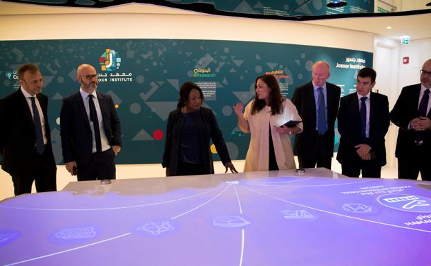 Fatma Samoura, secretaria general de FIFA, en una visita a Doha 