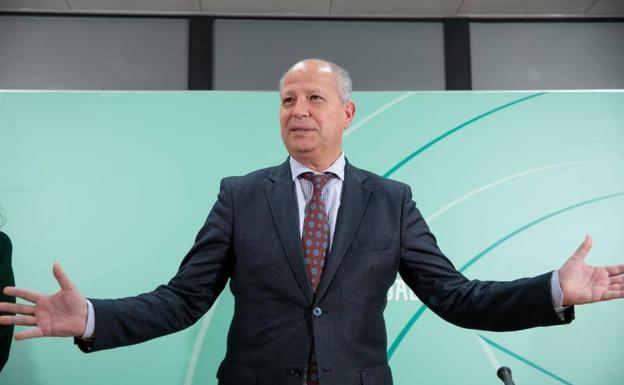 El consejero de Educación y Deportes, ayer durante la presentación del nuevo programa Primaria