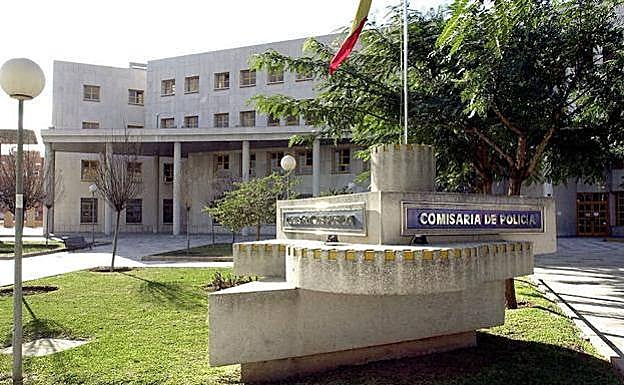 Detienen a un hombre acusado de estrangular con sábanas a su expareja, que sobrevivió