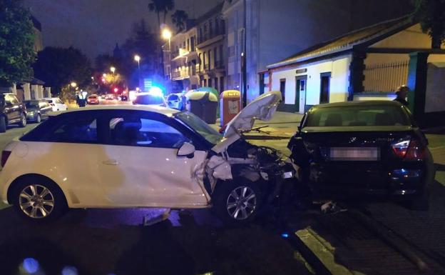 Tras el impacto con otro coche, huyeron aunque fueron alcanzados.