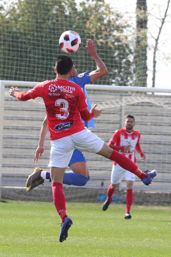 Fotos: El Malagueño se hunde de forma casi definitiva ante el Don Benito (0-2)