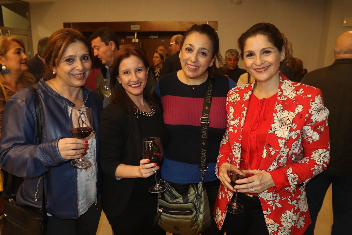 Lola Ramírez, Macarena Regueira, María José Rico y Celia Lanzarote. Eduardo Garoz presenta ‘Cosmos&Visiones Abstractas’