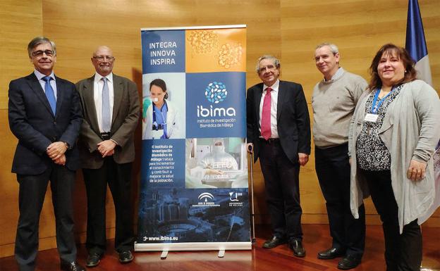 Participantes en la inauguración de la jornada sobre enfermedades raras o minoritarias. 