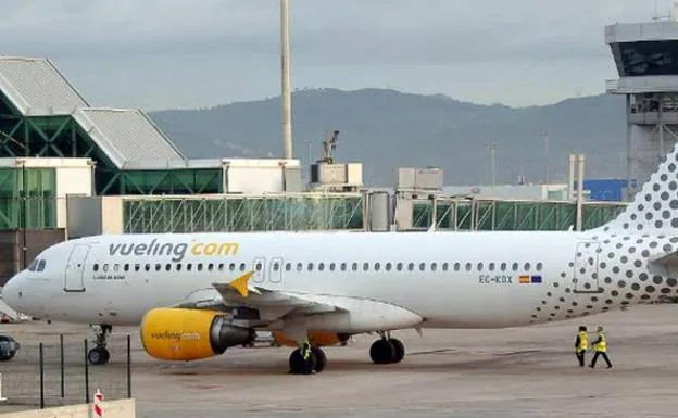 Vueling ofrece 15 vuelos extra desde Andalucía en Semana Santa
