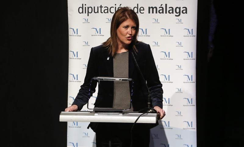 Actuaciones de pandas de verdiales y de copla española en el acto organizado por la Federación de Peñas La Alcazaba