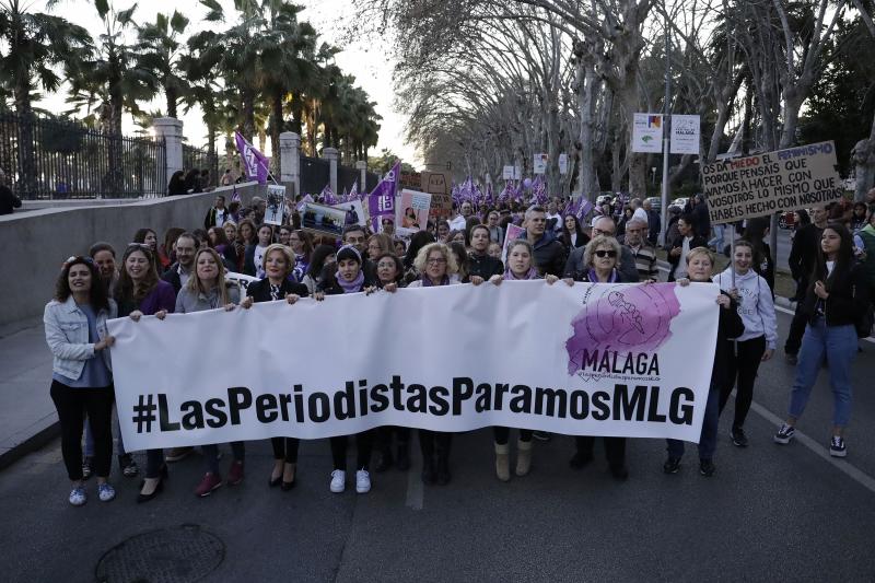 Fotos: Miles de personas recorren el Centro en la manifestación matutina del 8M