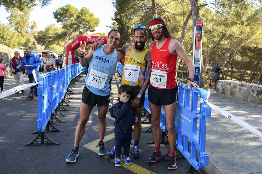 Unos 700 corredores participaron en la tradicional prueba con llegada a Gibralfaro