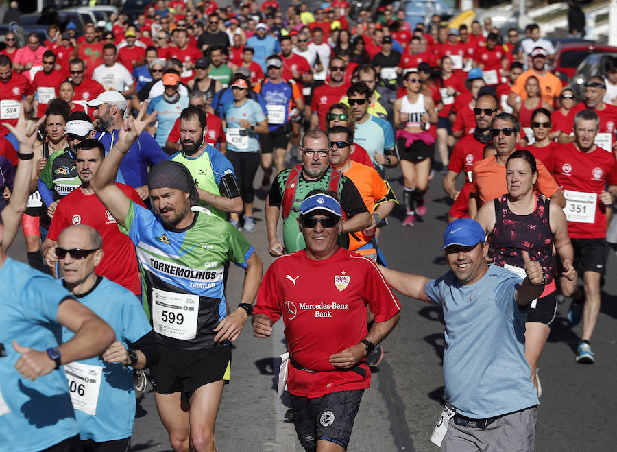 Unos 700 corredores participaron en la tradicional prueba con llegada a Gibralfaro