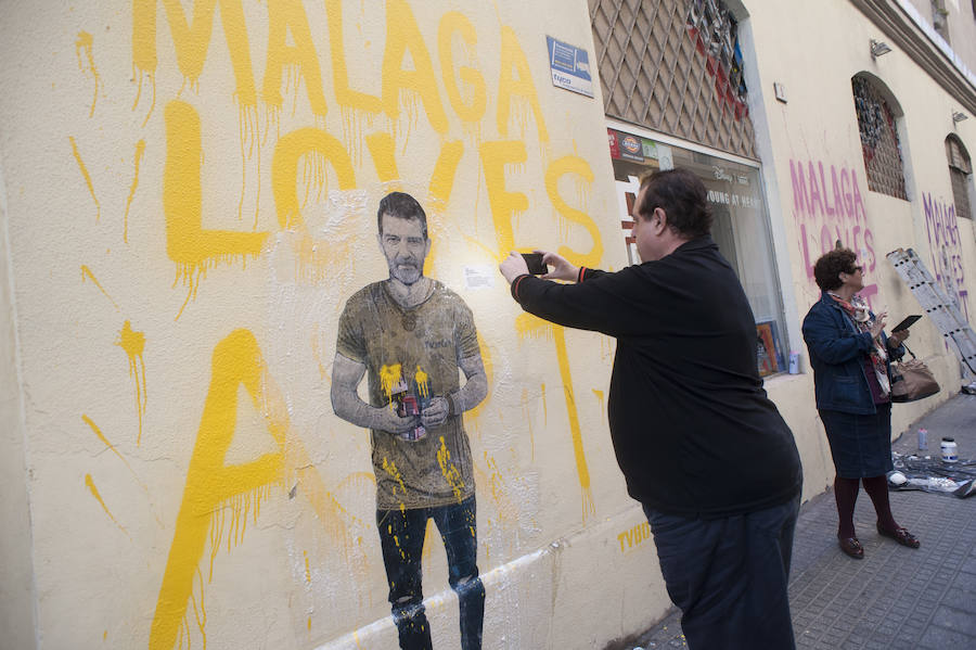 El artista italiano pinta a personajes locales en la calle Vendeja y dibuja en el Centro al líder de Vox manifestándose a favor de las mujeres 