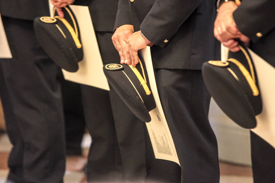 El alcalde Francisco de la Torre preside el acto de entrega de las distinciones