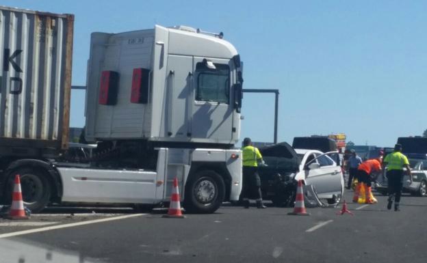Cuatro años de cárcel para el guardia civil que causó el accidente con tres muertos en la A-7 en Torremolinos