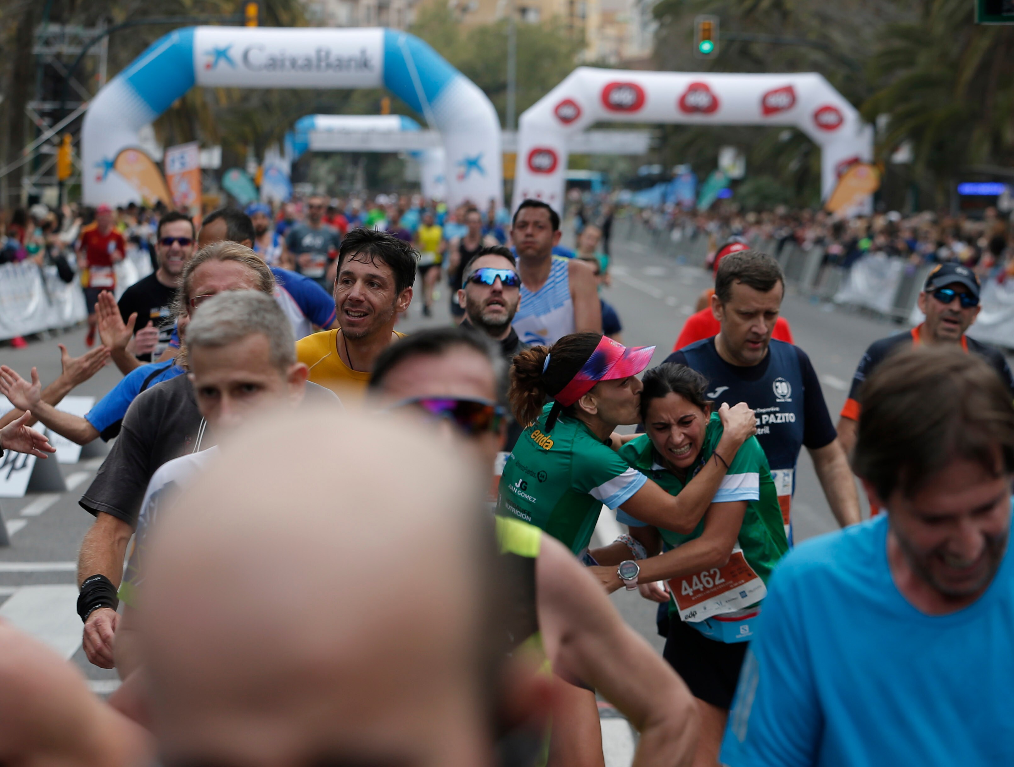 Mucho ambiente y color han llenado hoy las calles del centro de Málaga en la Media Maratón Teatro Soho Caixabank Ciudad de Málaga 2019