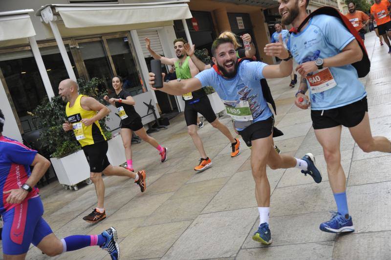 Más de 7.500 corredores participan en la 29ª edición de la Media Maratón Ciudad de Málaga.