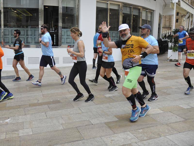 Más de 7.500 corredores participan en la 29ª edición de la Media Maratón Ciudad de Málaga.
