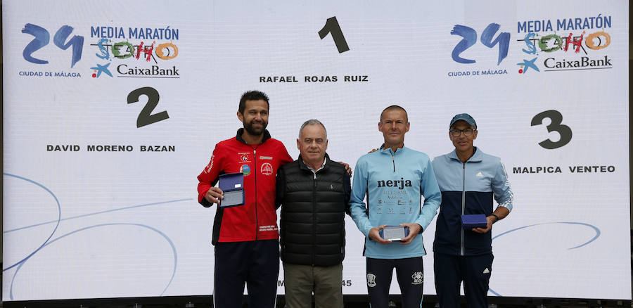 Entrega de premios Máster 45 masculino. David Moreno, Rafa Roa y Miguel Ángel Malpica.