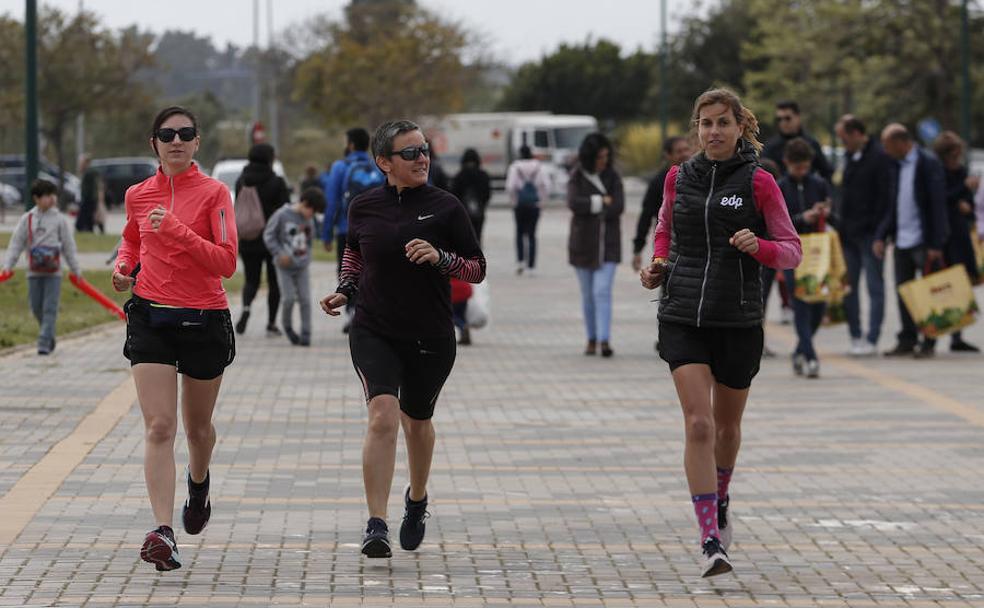 Raya, Jiménez y Fanjul, entrenando ayer en los aledaños del estadio de atletismo Ciudad de Málaga.