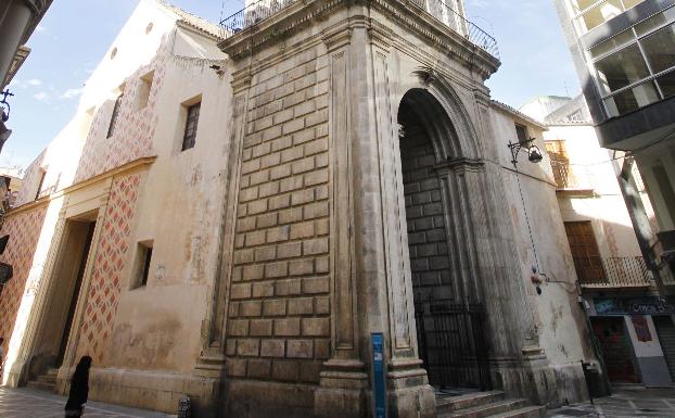 Fachada de la iglesia de San Juan.