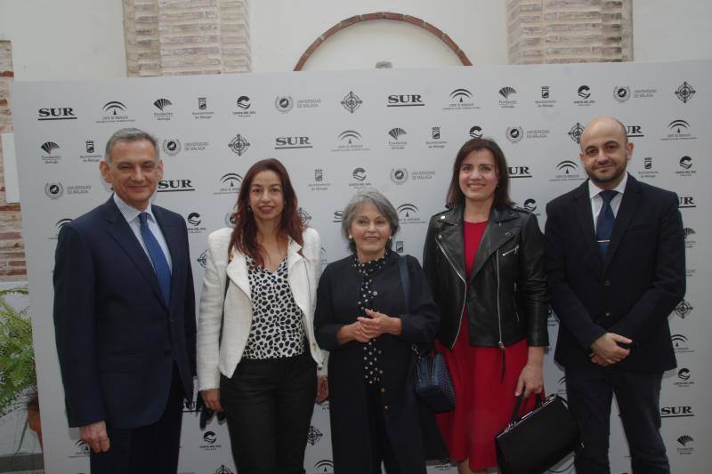 El libro es un gran homenaje a Garrido y a Gonzàlez, pero también un homenaje a la Semana Santa y a las cofradías de Málaga que se entregará con SUR.