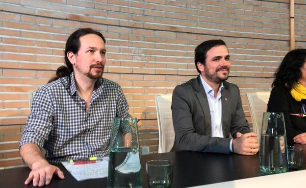 Pablo Iglesias y Alberto Garzón, en la Facultad de Comunicación de la UMA. 