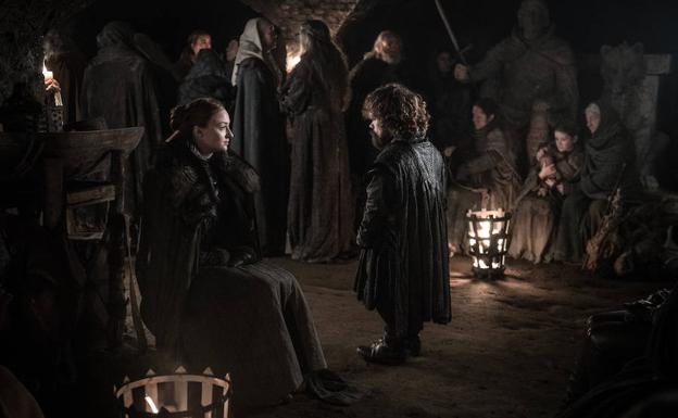 Sansa habla con Tyrion.