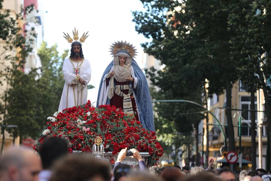 Las mejores imágenes de la misa del alba, el acto en el Hospital Civil y el recorrido por la Trinidad de los titulares de la Cofradía del Cautivo y La Trinidad este 2019.