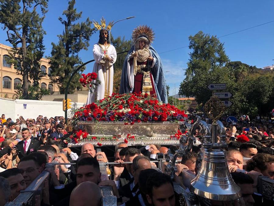 Las mejores imágenes de la misa del alba, el acto en el Hospital Civil y el recorrido por la Trinidad de los titulares de la Cofradía del Cautivo y La Trinidad este 2019.