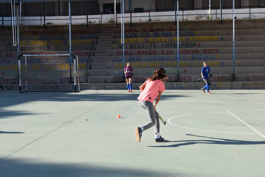 El equipo entrenando en las instalaciones del colegio Nuestra Señora de la Candelaria.