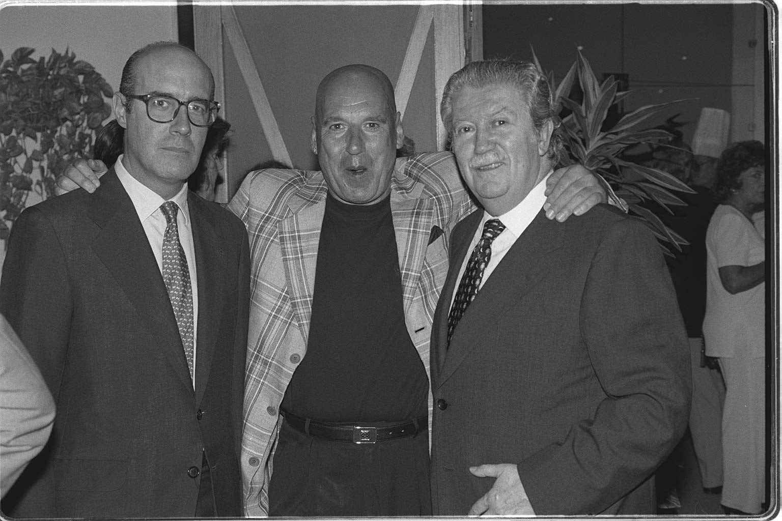 Junto al comentariasta de boxeo, en el centro, Javier Azpitarte.